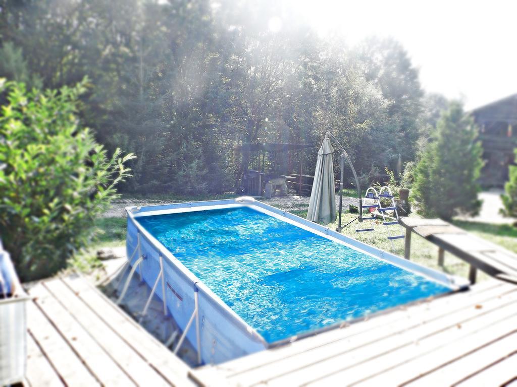 Hotel Cabana La Noi à Rîşnov Extérieur photo